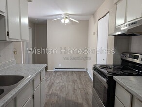 Building Photo - 204 Charleston Blvd