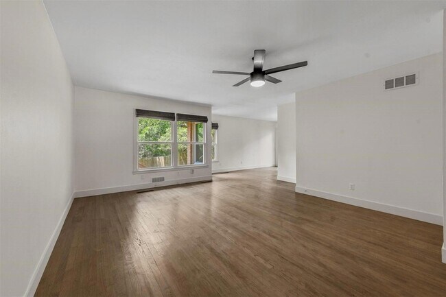 Building Photo - 3936 Piedmont Rd