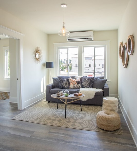 Building Photo - 1441 Echo Park Ave