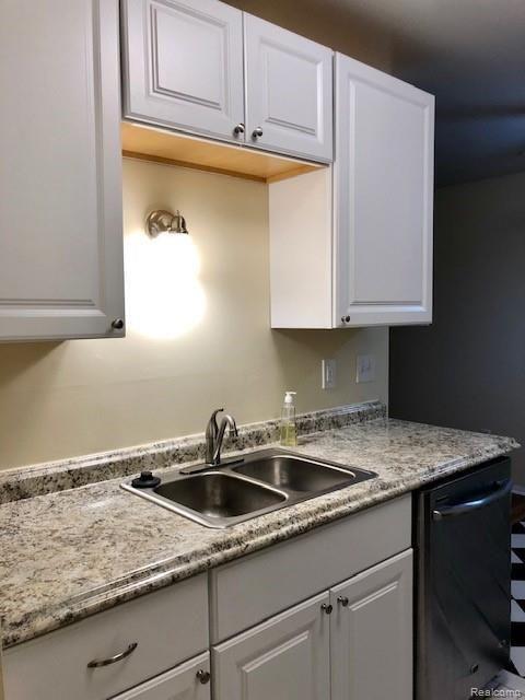 Building Photo - 910 Chestnut Hill Dr