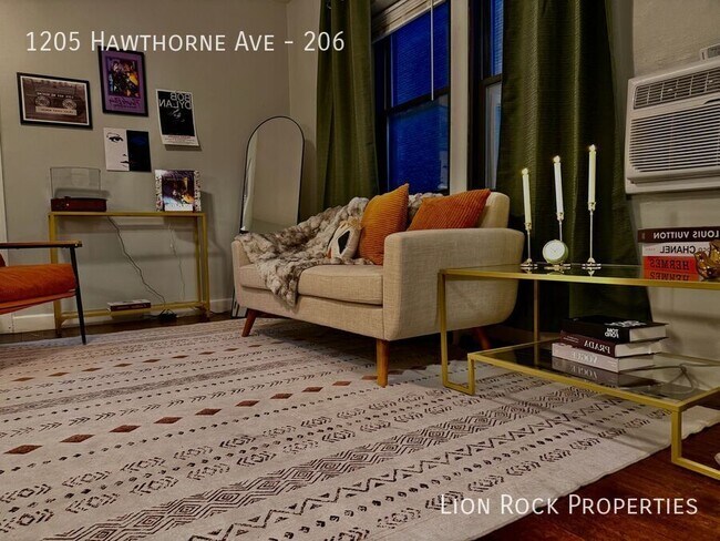 Building Photo - 1205 Hawthorne Ave