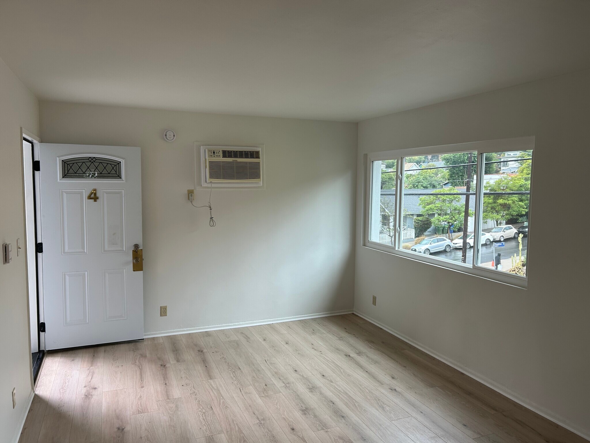 Building Photo - 2206 Echo Park Ave