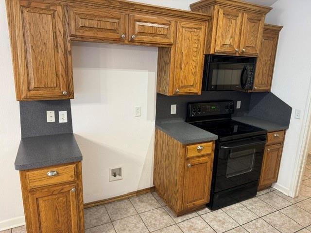 Building Photo - 532 Lone Oak Dr
