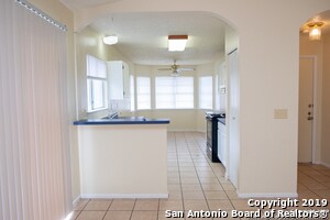 Building Photo - 9826 Meadow Br