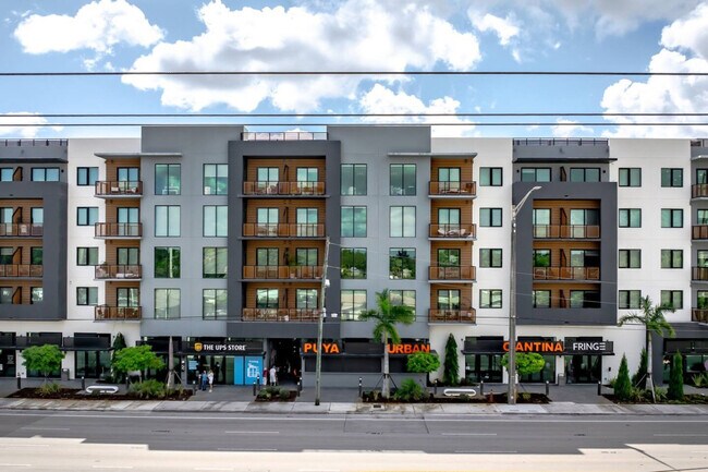 Building Photo - 2750 Griffin Rd