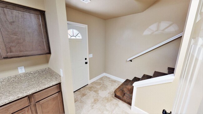 Building Photo - SUNFLOWER TRIPLEX