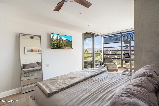 Building Photo - 7180 E Kierland Blvd