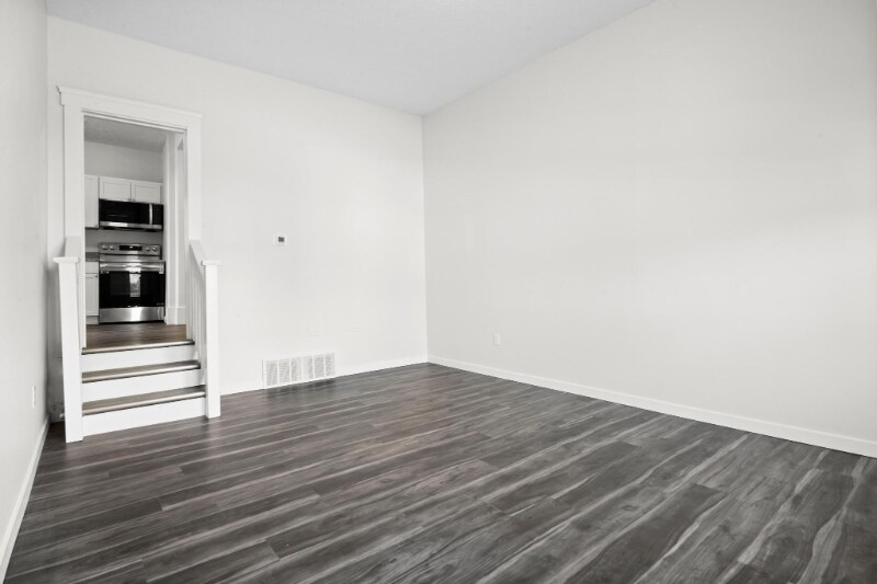 Building Photo - 1277 W 67th St