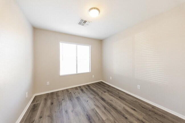 Building Photo - 501 S 125th Ave