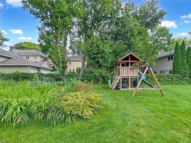 Building Photo - 4722 West Arm Rd