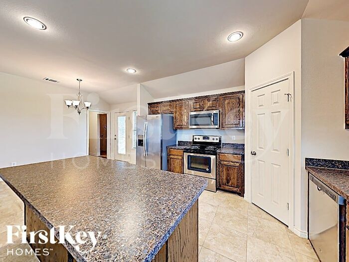 Building Photo - 638 Canvas Ct