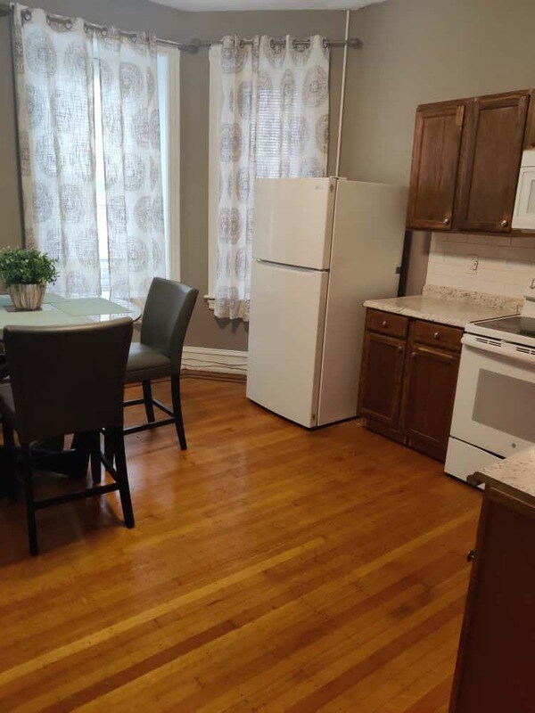 Building Photo - 800 N 64th St