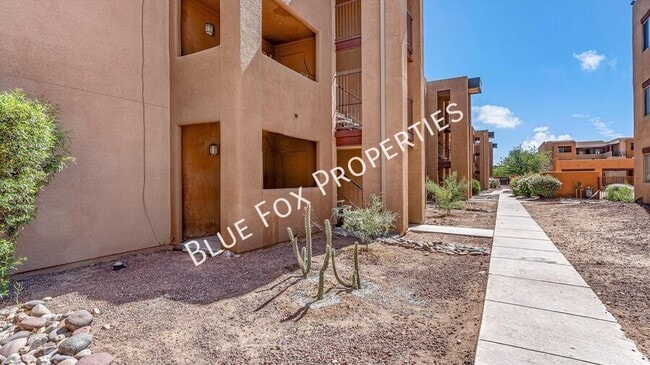 Building Photo - 1810 E Blacklidge Dr