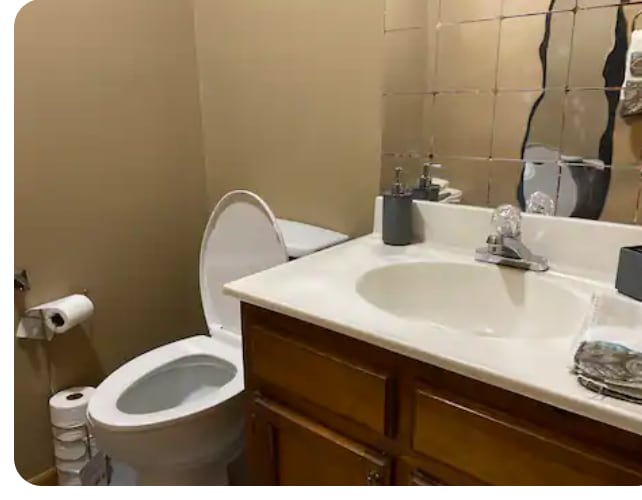 Building Photo - 116 Hidden Valley Dr