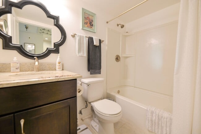 Building Photo - Fully Furnished 1 bedroom Oceanview unit!! Call Steve Conrad- 949-542-8347