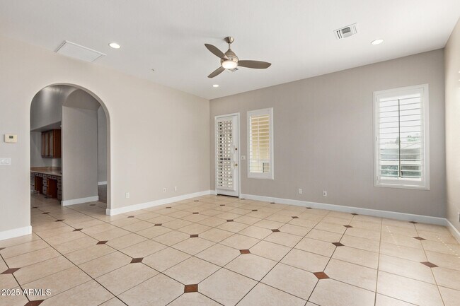 Building Photo - 9366 E Celtic Dr
