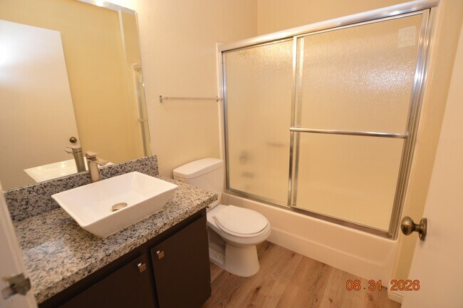 Building Photo - 5265 Child Ct