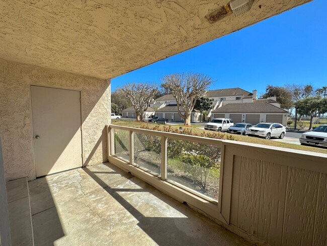 Building Photo - 2 Bedroom + 2 Bathroom Condo |  Surfside IV Gated Community | Unfurnished
