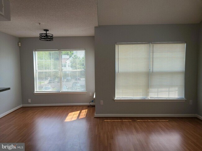 Building Photo - 15619 Easthaven Ct