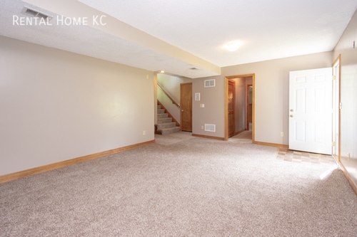 Building Photo - 17515 W 111th Ct