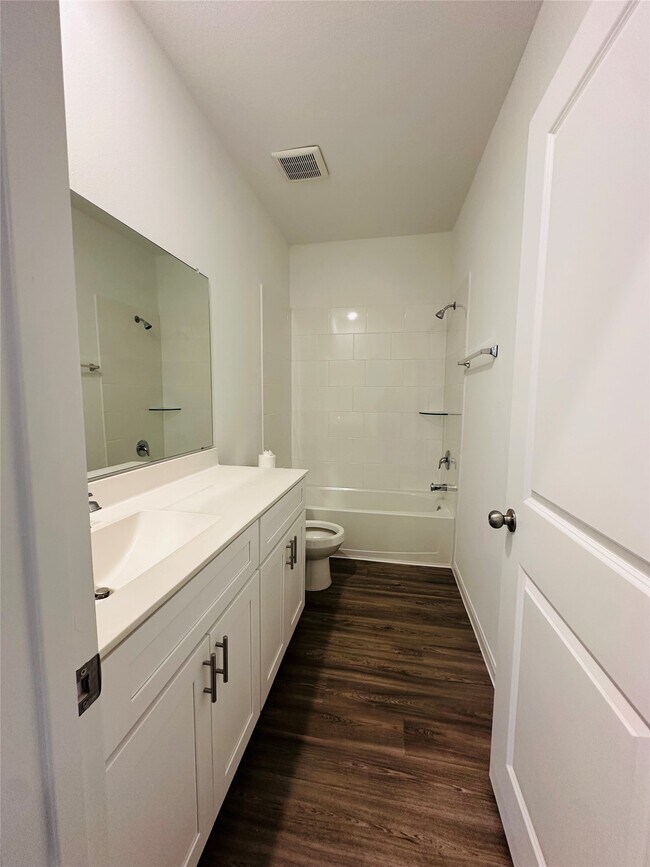 Building Photo - 309 Maple Bark Trl