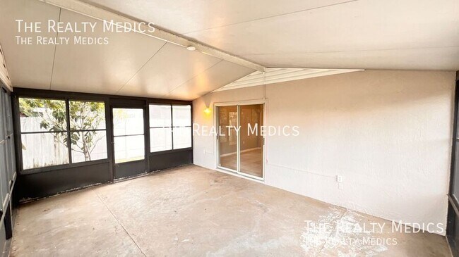 Building Photo - 8125 Golden Chickasaw Cir