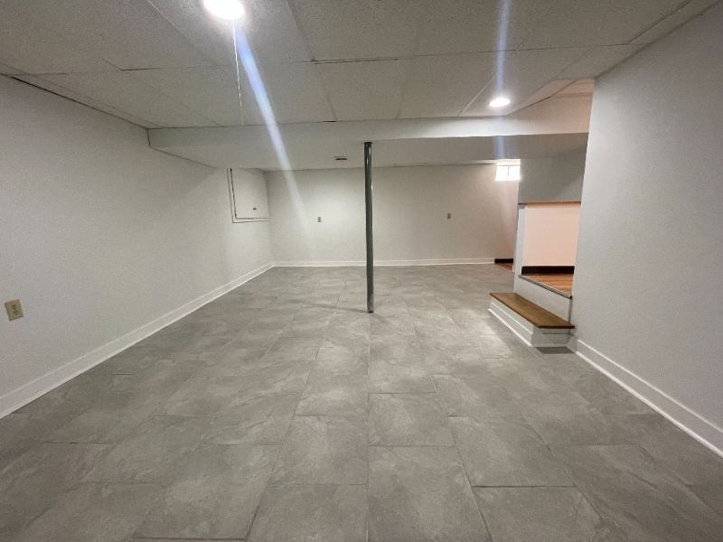 Building Photo - 225 Sunflower Dr