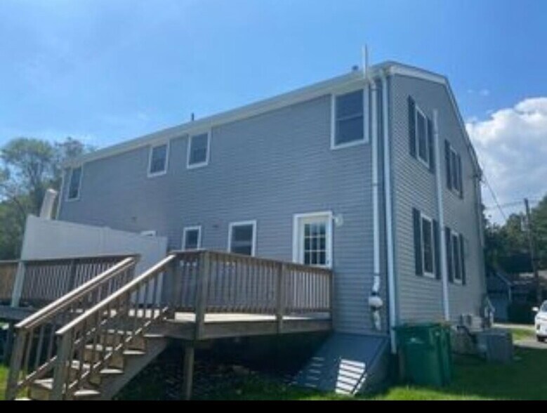 Building Photo - 278 Ware St