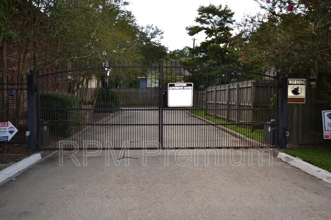 Building Photo - 10444 Jefferson Hwy