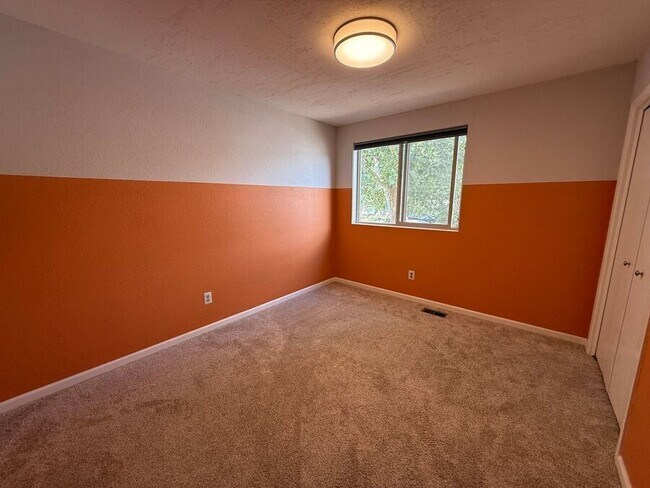 Building Photo - 3491 W Forsythia Dr