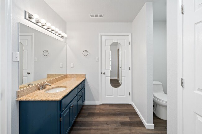 Building Photo - 113 White Feather Trail