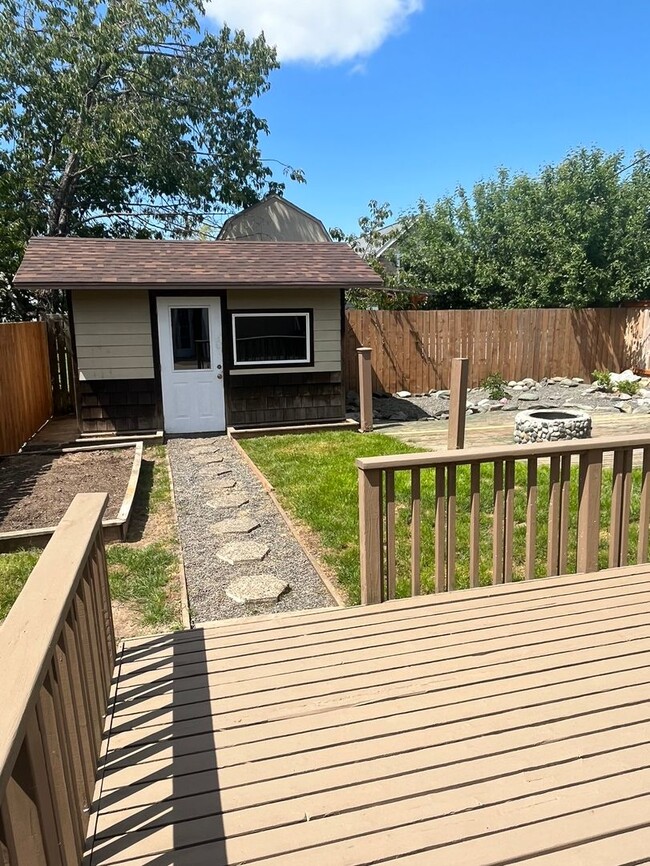 Building Photo - PRELEASING: Updated 3 bed/1 bath Rambler in Roosevelt Neighborhood!