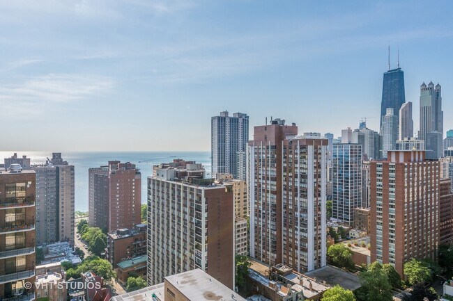 Building Photo - 1415 N Dearborn Pkwy