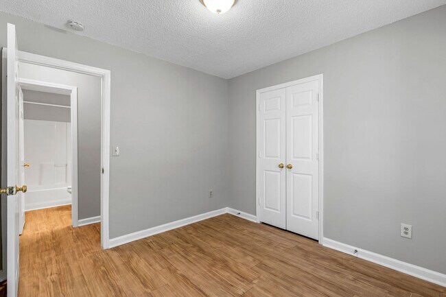 Building Photo - 1811 Cody Ave