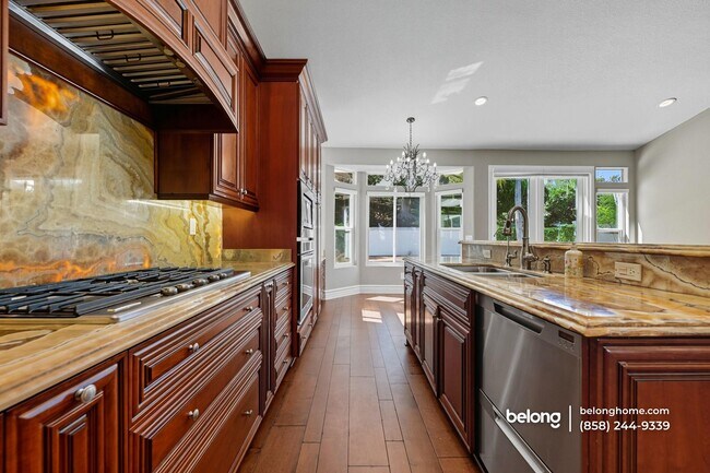 Building Photo - 4911 Amador Dr