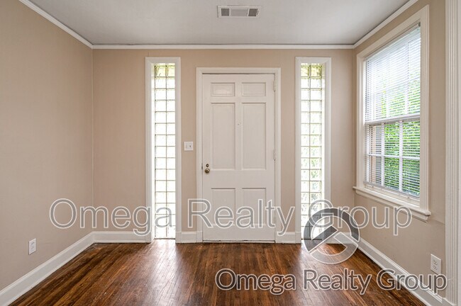 Building Photo - 568 Morningview Dr