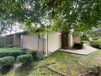 Building Photo - 1571 Stone Rd