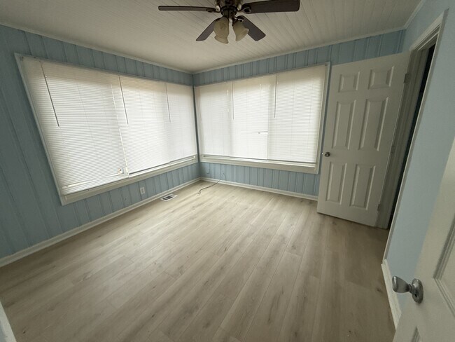 Building Photo - 4104 Old Austell Rd