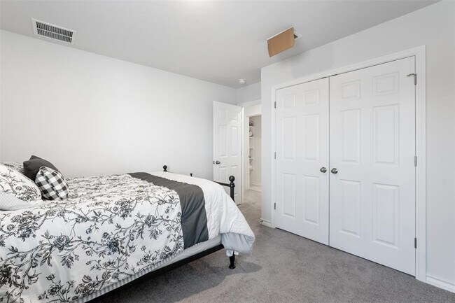 Building Photo - 5310 Mulberry Grove Ln