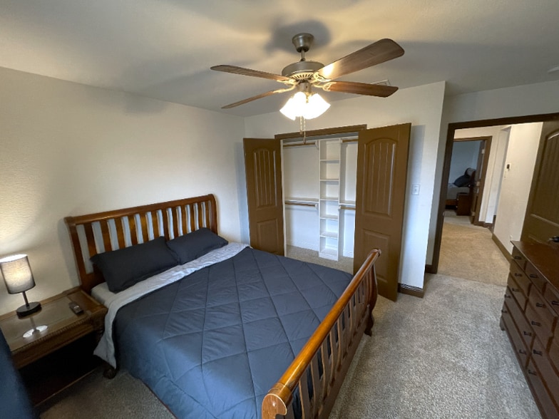 Building Photo - 3002 Oakley St