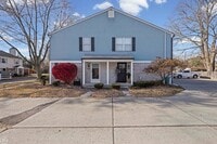 Building Photo - 24692 N Meadow Dr