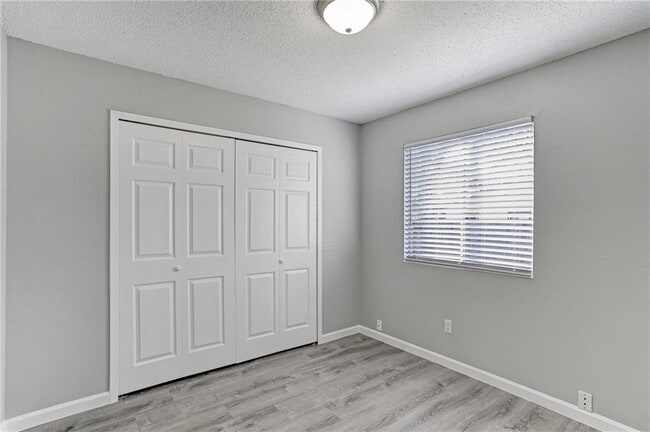 Building Photo - 1774 Cricket Hollow Dr