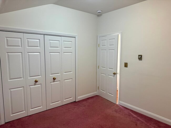 Building Photo - 165 Grove B2 Grv