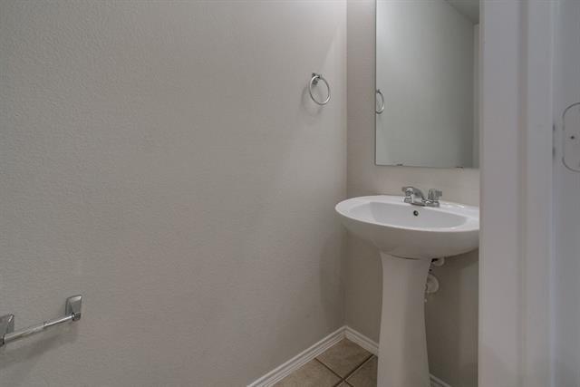 Building Photo - 552 Crystal Springs Dr