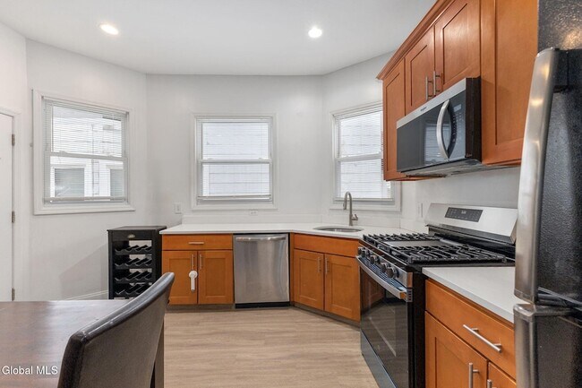 Building Photo - 2210 15th St