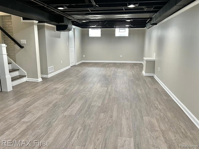 Building Photo - 4516 Robinwood Ave