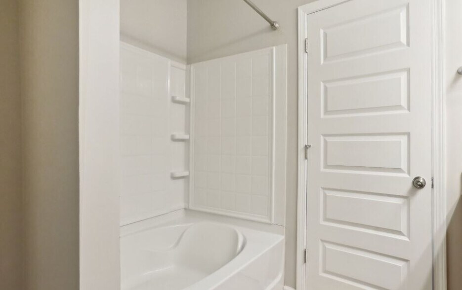 Building Photo - Room in Townhome on Estes Dr