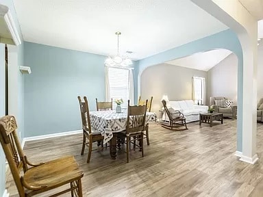 Building Photo - 309 Strawbridge Ln