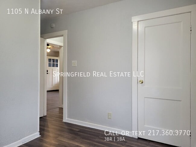 Building Photo - 1105 N Albany St