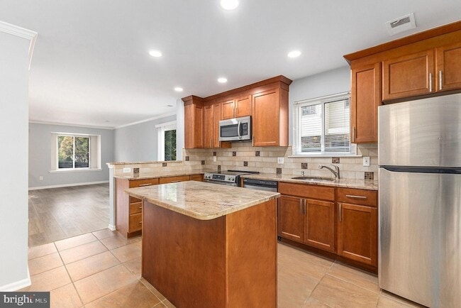 Building Photo - 18 Flintlock Ln